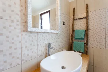 Jakovici Villa for 8 Guests with Pool & Jacuzzi