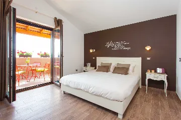 Jakovici Villa for 8 Guests with Pool & Jacuzzi