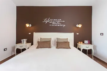 Jakovici Villa for 8 Guests with Pool & Jacuzzi