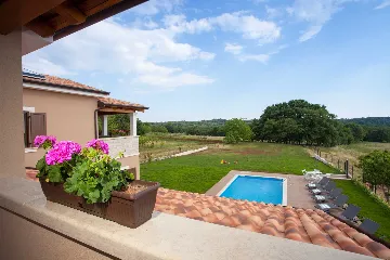 Jakovici Villa for 8 Guests with Pool & Jacuzzi