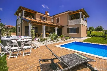 Jakovici Villa for 8 Guests with Pool & Jacuzzi