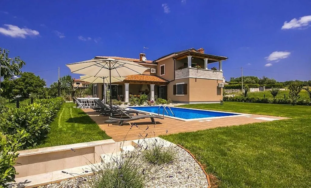 Jakovici Villa for 8 Guests with Pool & Jacuzzi