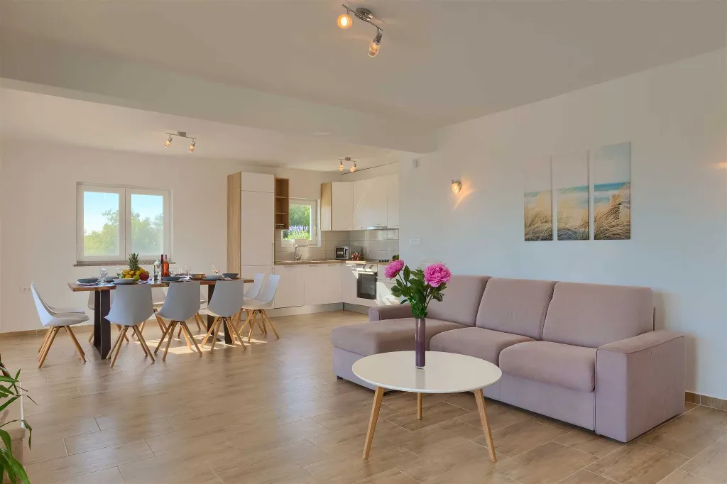 Modern Villa with Private Pool and Sea Views in Peruški