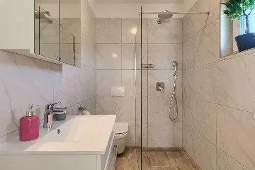 Modern Villa with Private Pool and Sea Views in Peruški