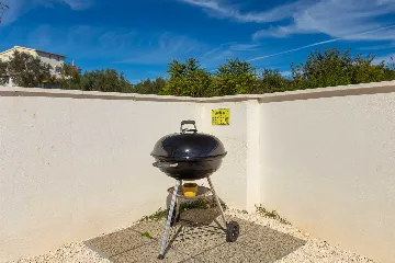 Modern Villa with Private Pool and Sea Views in Peruški