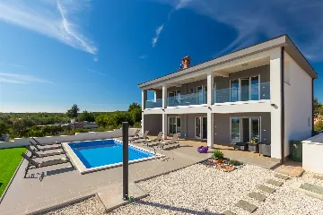 Modern Villa with Private Pool and Sea Views in Peruški