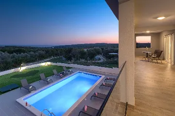 Modern Villa with Private Pool and Sea Views in Peruški