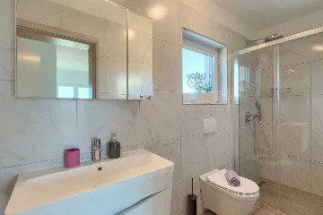 Modern Villa with Private Pool and Sea Views in Peruški