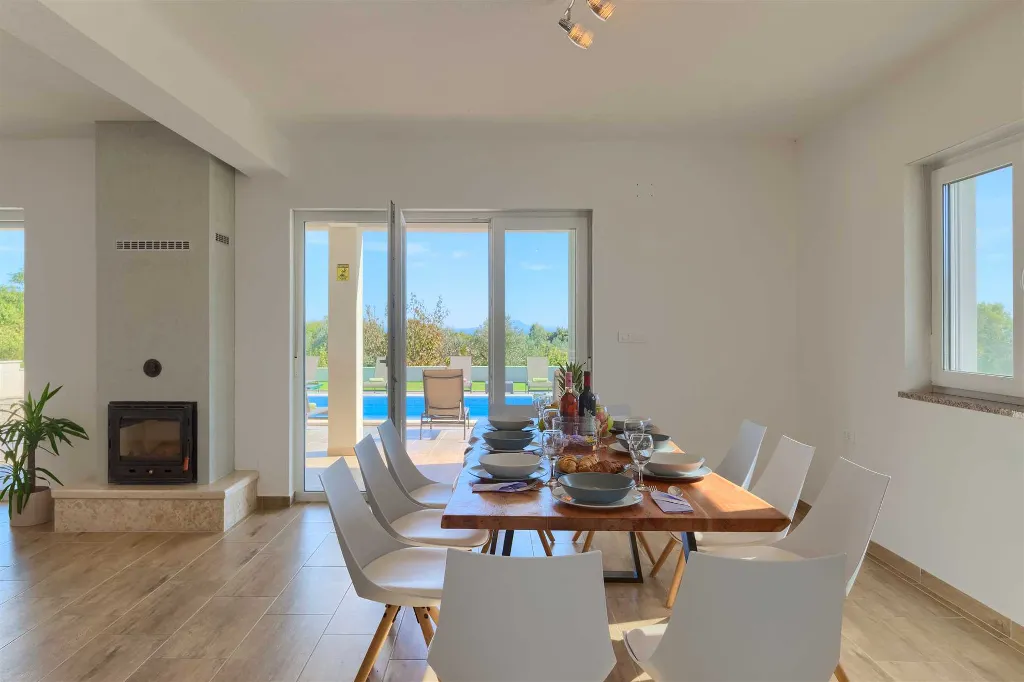 Modern Villa with Private Pool and Sea Views in Peruški