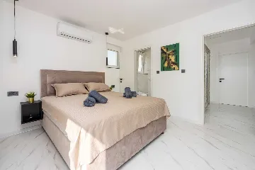 Modern Villa in Baška for Up to 8 Guests