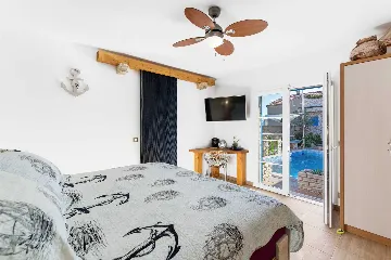 4-Bedroom Villa with Pool and Terrace in Novi Vinodolski