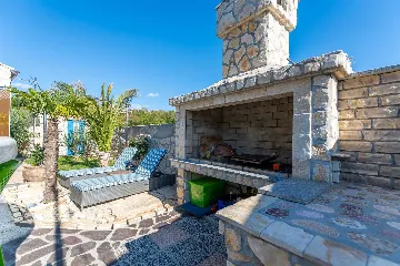 4-Bedroom Villa with Pool and Terrace in Novi Vinodolski