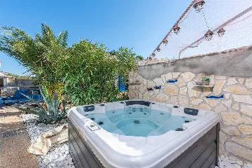 4-Bedroom Villa with Pool and Terrace in Novi Vinodolski
