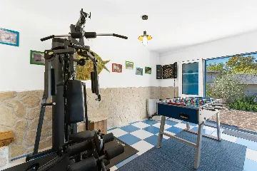 4-Bedroom Villa with Pool and Terrace in Novi Vinodolski