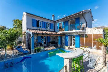 4-Bedroom Villa with Pool and Terrace in Novi Vinodolski