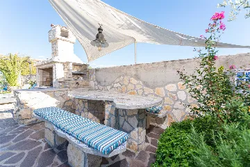 4-Bedroom Villa with Pool and Terrace in Novi Vinodolski
