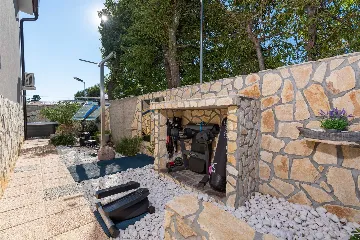 4-Bedroom Villa with Pool and Terrace in Novi Vinodolski