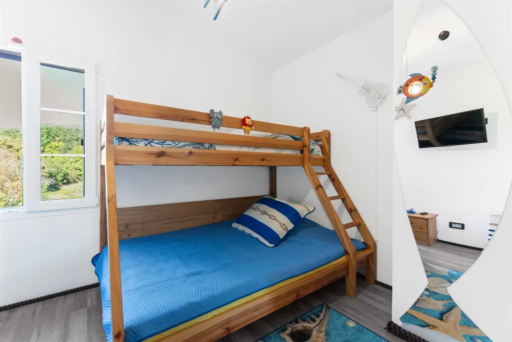 4-Bedroom Villa with Pool and Terrace in Novi Vinodolski