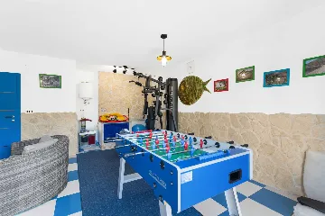 4-Bedroom Villa with Pool and Terrace in Novi Vinodolski