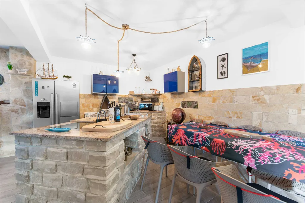 4-Bedroom Villa with Pool and Terrace in Novi Vinodolski