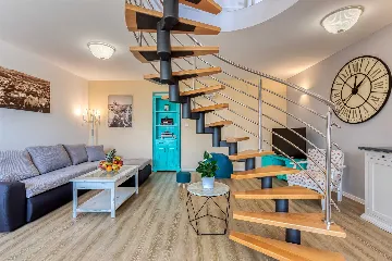 4-Bedroom Villa with Pool and Sea Views in Hreljin