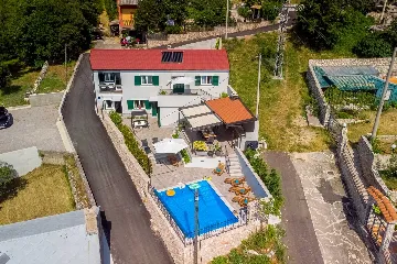 4-Bedroom Villa with Pool and Sea Views in Hreljin