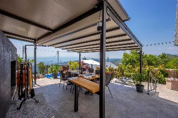 4-Bedroom Villa with Pool and Sea Views in Hreljin