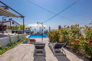 4-Bedroom Villa with Pool and Sea Views in Hreljin