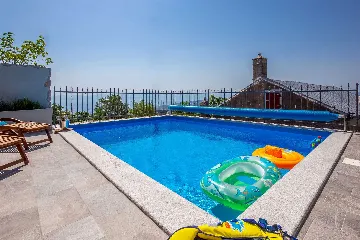 4-Bedroom Villa with Pool and Sea Views in Hreljin