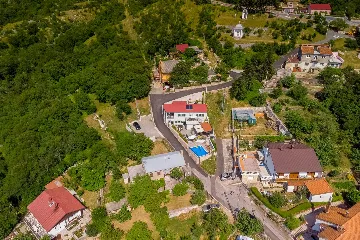 4-Bedroom Villa with Pool and Sea Views in Hreljin