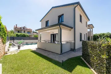 Villa with Private Pool in Tar, Croatia