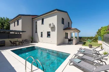 Villa with Private Pool in Tar, Croatia