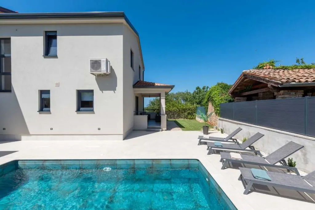 Villa with Private Pool in Tar, Croatia