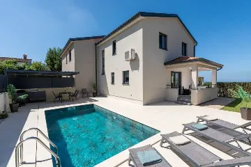 Villa with Private Pool in Tar, Croatia