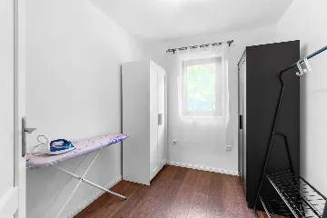 Porec Villa with Pool & Space for 16