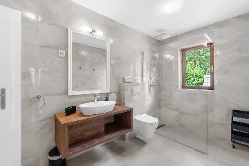 Porec Villa with Pool & Space for 16