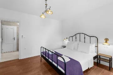 Porec Villa with Pool & Space for 16