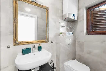 Porec Villa with Pool & Space for 16