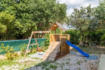 Porec Villa with Pool & Space for 16