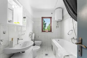 Porec Villa with Pool & Space for 16