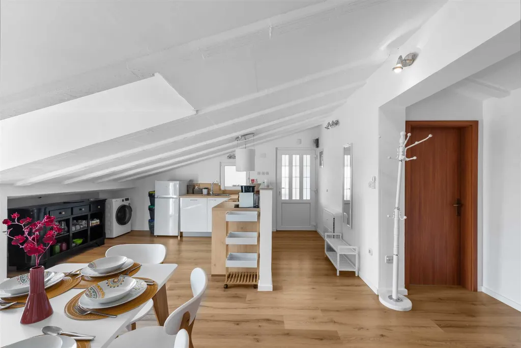 Porec Villa with Pool & Space for 16