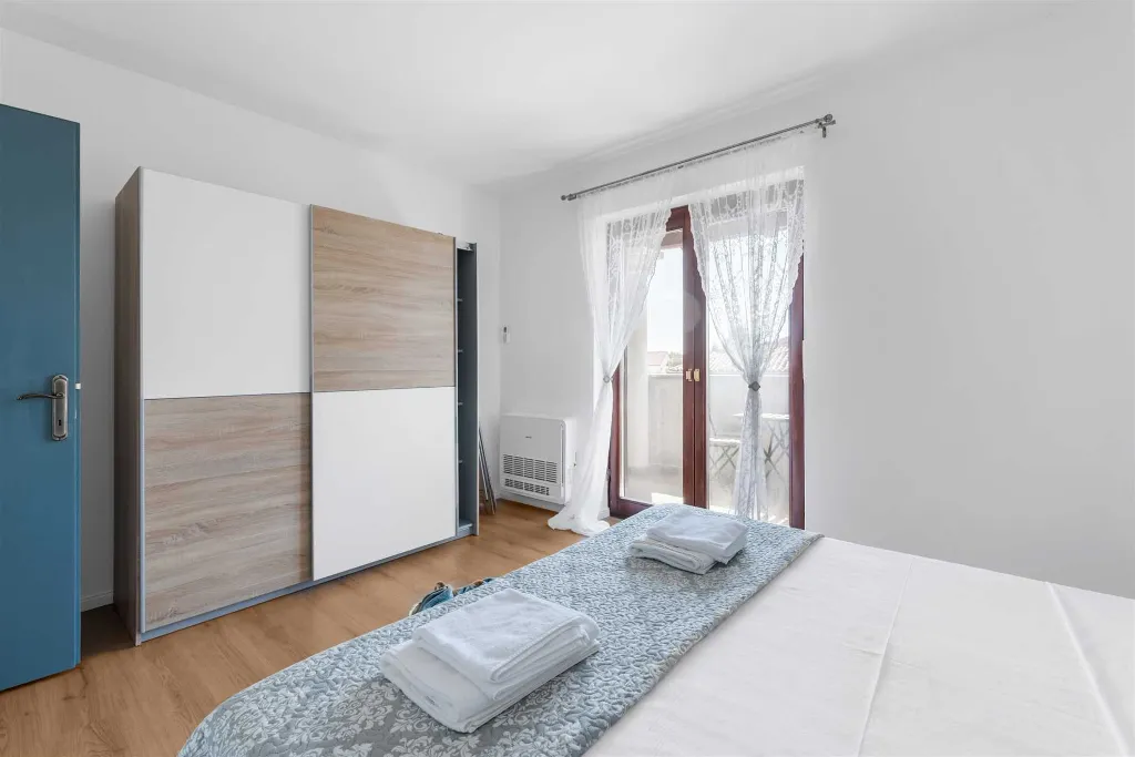 Porec Villa with Pool & Space for 16