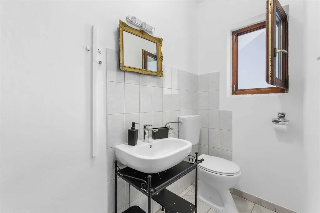 Porec Villa with Pool & Space for 16