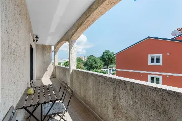 Porec Villa with Pool & Space for 16