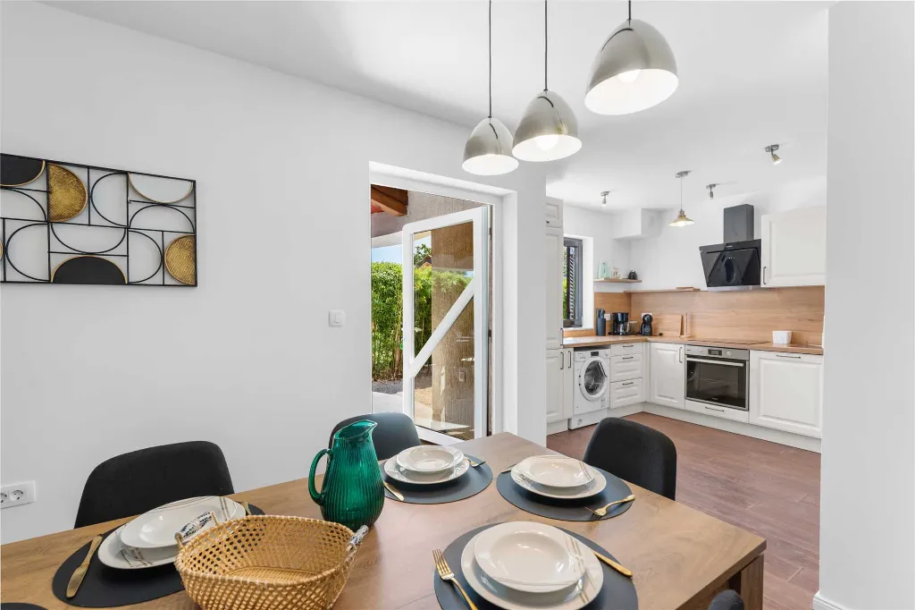 Porec Villa with Pool & Space for 16