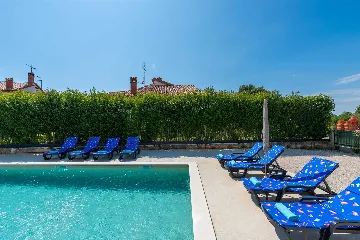 Porec Villa with Pool & Space for 16