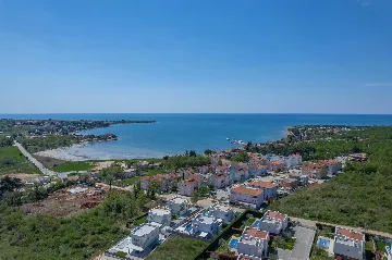 Villa with Private Heated Pool in Novigrad