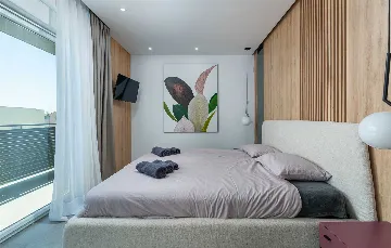 Villa with Private Heated Pool in Novigrad