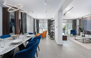 Villa with Private Heated Pool in Novigrad