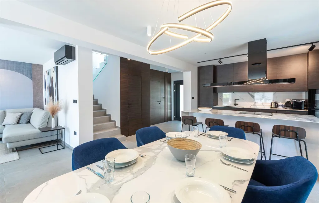 Villa with Private Heated Pool in Novigrad